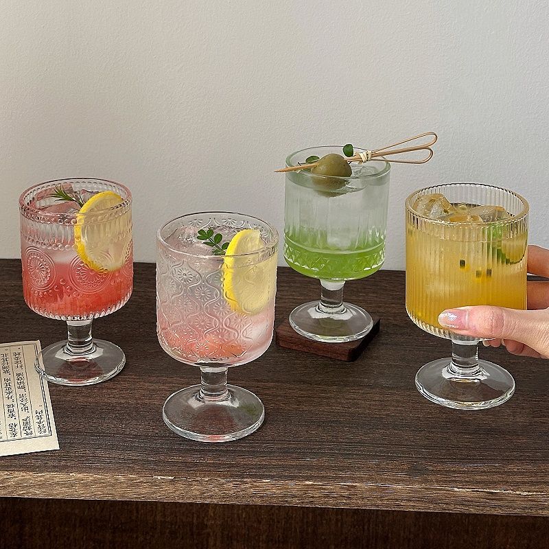 Wine Mix With Beer - 4 個セットヴィンテージエンボス加工混合パターンワイングラス、ワインジュースドリンクカップ、パーティーウェディングホームガラスカップゴブレット