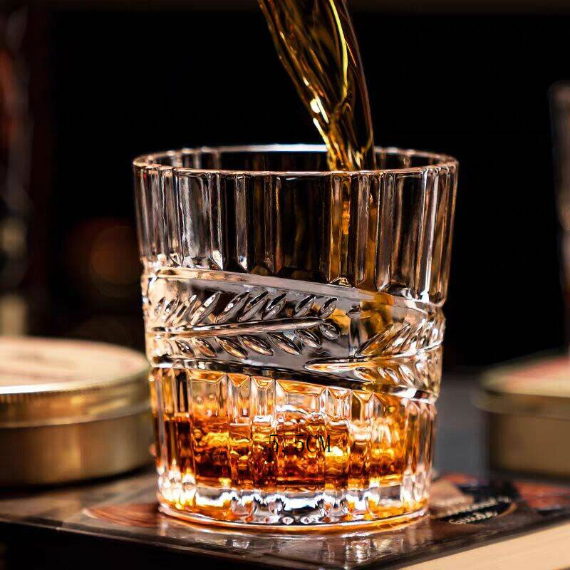 エンボス加工のウイスキーグラス 高級家庭用グラスウェア バー - Wine Beer And Spirit のレビューと価格
